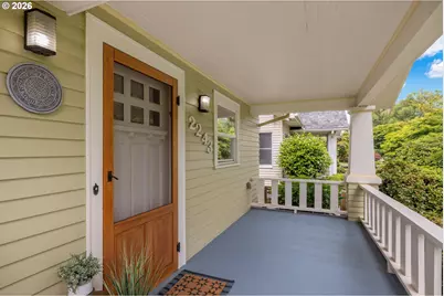 2243 SE Ladd Ave, Portland, OR 97214 - Photo 2