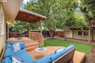 2243 SE Ladd Ave, Portland, OR 97214 - Photo 38