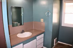 309 N Old Pacific Hwy, Myrtle Creek, OR 97457 - Photo 14