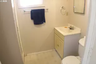 309 N Old Pacific Hwy, Myrtle Creek, OR 97457 - Photo 18
