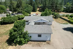 309 N Old Pacific Hwy, Myrtle Creek, OR 97457 - Photo 32