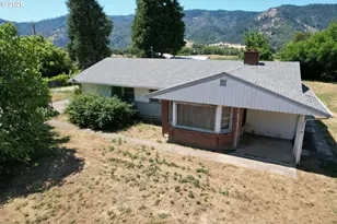 309 N Old Pacific Hwy, Myrtle Creek, OR 97457 - Photo 28