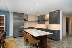 836 S Curry St, Portland, OR 97239 - Photo 8