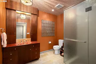 836 S Curry St, Portland, OR 97239 - Photo 16