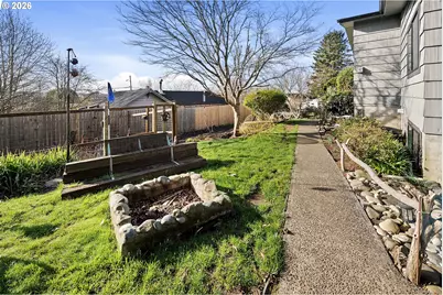 1864 4th St, Astoria, OR 97103 - Photo 28