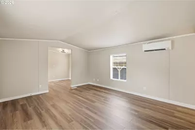 4475 Franklin Blvd #9, Eugene, OR 97403 - Photo 8