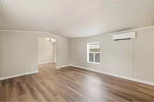 4475 Franklin Blvd, Eugene, OR 97403 - Photo 8