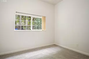12106 SE Market St, Portland, OR 97216 - Photo 28