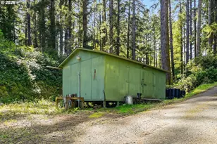 83553 Jensen Ln, Florence, OR 97439 - Photo 24
