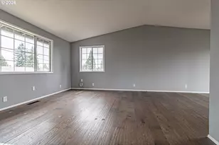 35 SE 90th Ave, Portland, OR 97216 - Photo 6