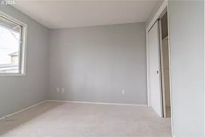 35 SE 90th Ave, Portland, OR 97216 - Photo 14