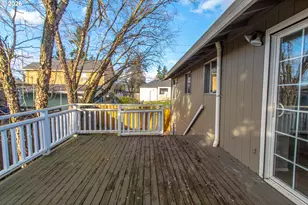 35 SE 90th Ave, Portland, OR 97216 - Photo 22
