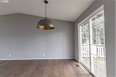 35 SE 90th Ave, Portland, OR 97216 - Photo 8