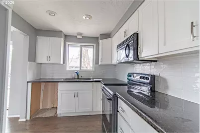 35 SE 90th Ave, Portland, OR 97216 - Photo 10