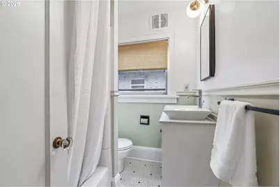 334 NE 71st Ave, Portland, OR 97213 - Photo 16