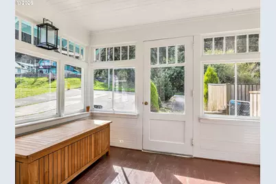 3586 Irving Ave, Astoria, OR 97103 - Photo 4