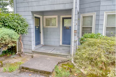 2430 SE Morrison St, Portland, OR 97214 - Photo 8