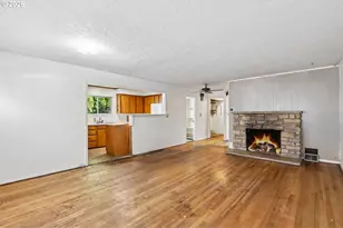 3410 NE Lombard Ct, Portland, OR 97211 - Photo 6