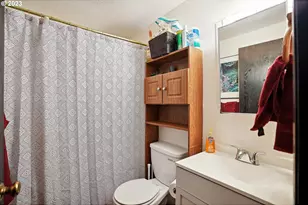 9630 SE Foster Rd, Portland, OR 97266 - Photo 16