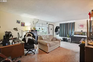 9630 SE Foster Rd, Portland, OR 97266 - Photo 28