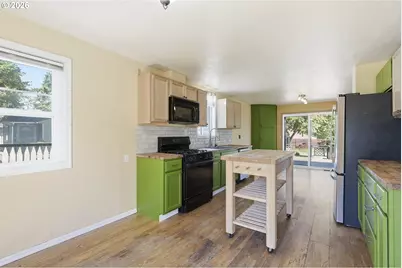 2638 SE 118th Ave, Portland, OR 97266 - Photo 12