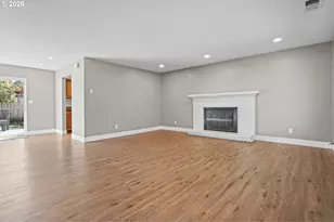 839 W Luellen Dr, Roseburg, OR 97471 - Photo 12