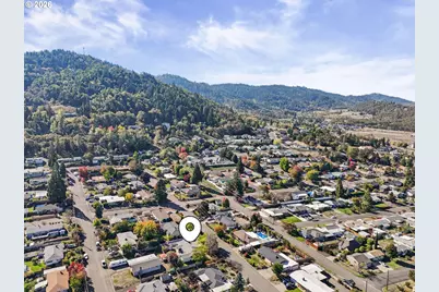839 W Luellen Dr, Roseburg, OR 97471 - Photo 46
