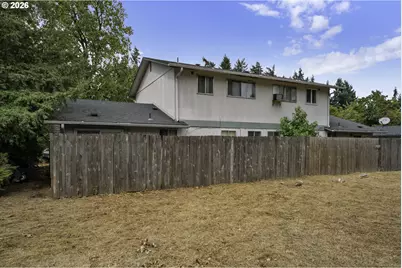 993 N Cloverleaf Loop, Springfield, OR 97477 - Photo 16