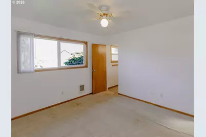 3738 Pennsylvania St, Longview, WA 98632 - Photo 16