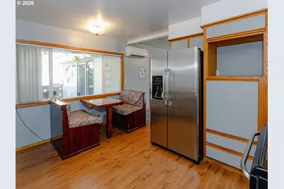 3738 Pennsylvania St, Longview, WA 98632 - Photo 6