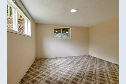 850 Marion St, Woodburn, OR 97071 - Photo 20