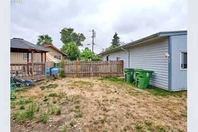 850 Marion St, Woodburn, OR 97071 - Photo 36