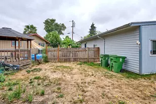 850 Marion St, Woodburn, OR 97071 - Photo 36