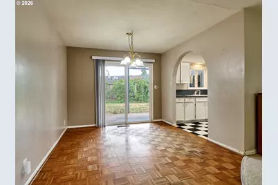 850 Marion St, Woodburn, OR 97071 - Photo 6