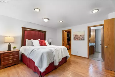 7225 SW Juniper Ter, Beaverton, OR 97008 - Photo 12