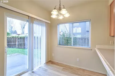 1380 NE Birkshire Ct, Hillsboro, OR 97124 - Photo 8