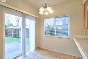 1380 NE Birkshire Ct, Hillsboro, OR 97124 - Photo 8