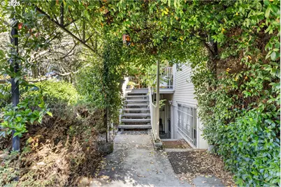 1902 NE 38th Ave, Portland, OR 97212 - Photo 4