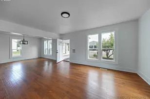 1303 1st St, Tillamook, OR 97141 - Photo 4