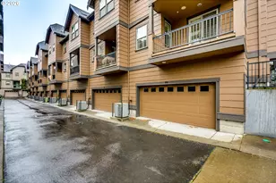 695 SW Foresta Ter, Portland, OR 97225 - Photo 40