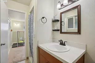 902 SE Atherton Ave, Gresham, OR 97080 - Photo 26