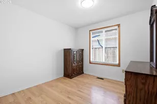 21635 SW Gary Ln, Beaverton, OR 97003 - Photo 20