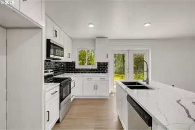 18010 SE Stephens St, Portland, OR 97233 - Photo 22