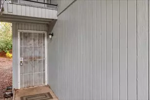 159 SW Florence Ave, Gresham, OR 97080 - Photo 2