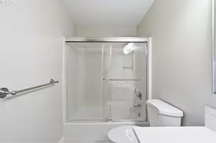 2986 SE Bluebird Dr, Hillsboro, OR 97123 - Photo 18