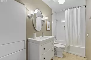 10945 SW 61st Ave, Portland, OR 97219 - Photo 32