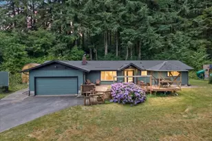 29027 Woodward Ln, Rainier, OR 97048 - Photo 1