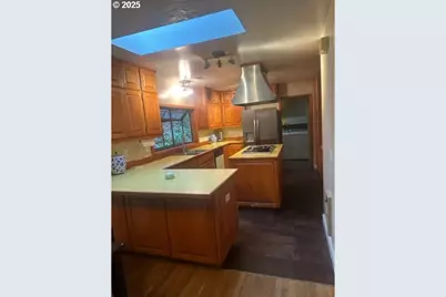 [Address not provided], Lake Oswego, OR 97034 - Photo 10