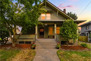 810 Center St, Oregon City, OR 97045 - Photo 1