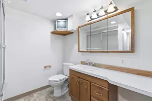 7710 N Washburne Ave, Portland, OR 97217 - Photo 28